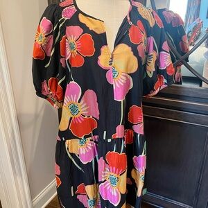 Beautiful floral mini from Velvet by Graham & Spencer. XS